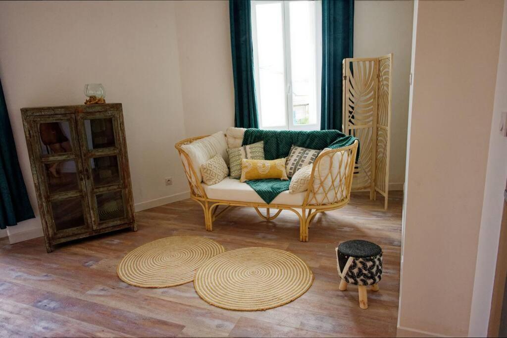 La Thoresienne Thoree-les-Pins Dış mekan fotoğraf